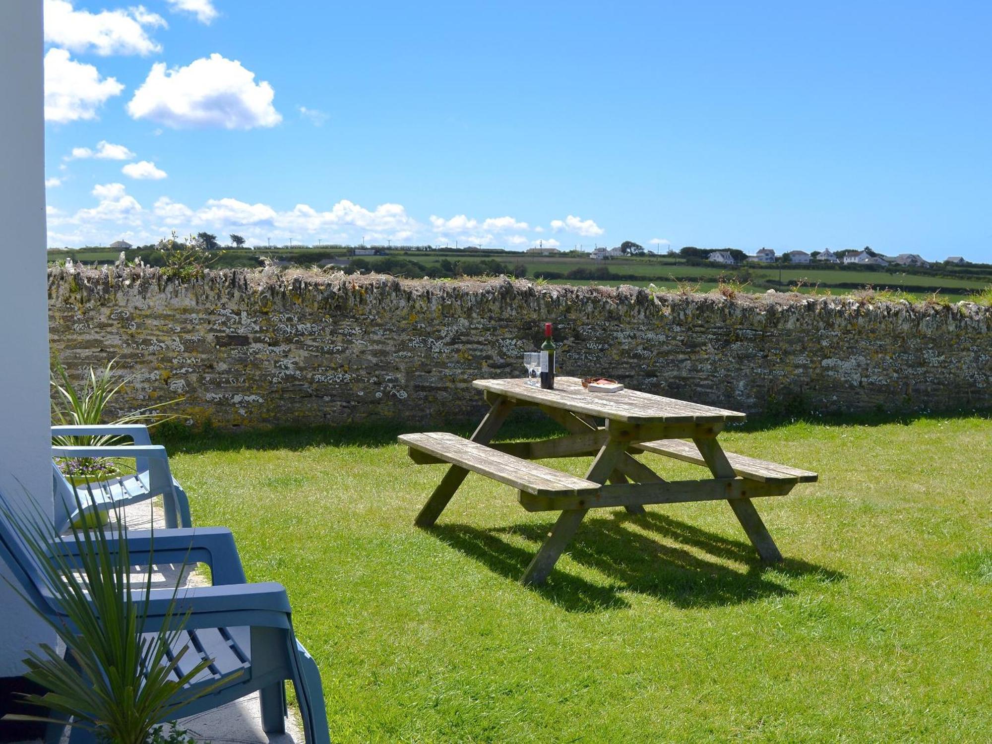 St Cadoc Cottage Saint Merryn Exteriör bild